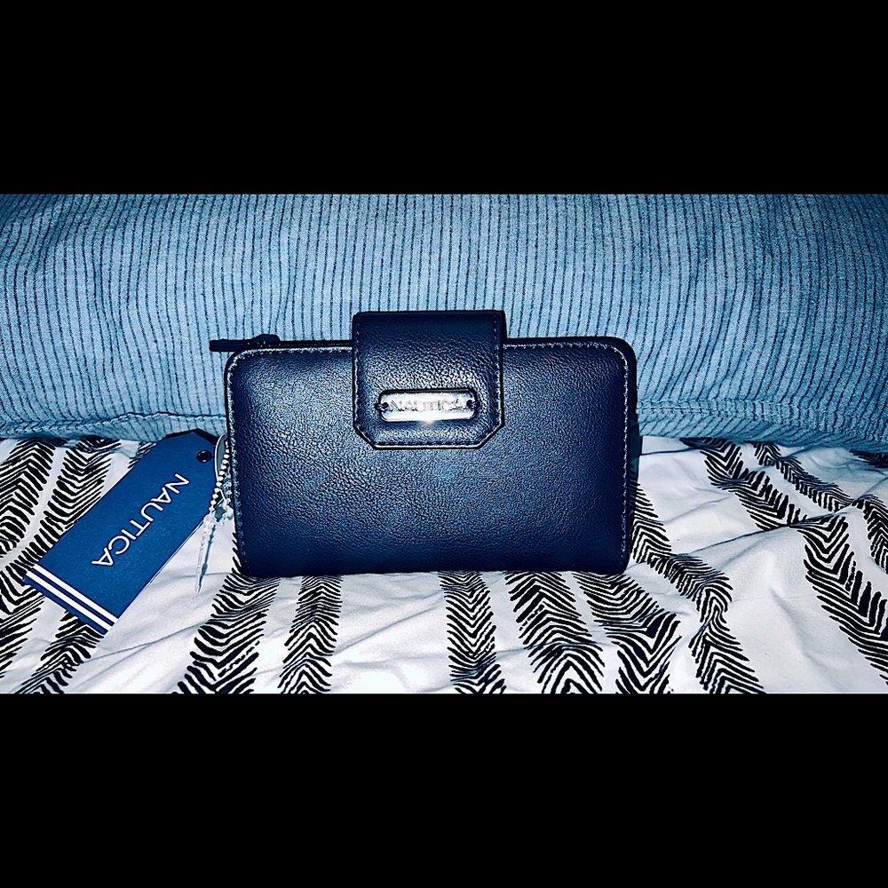NWT Women’s Nautica Indigo Wallet